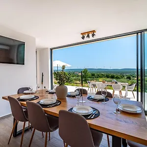  Villa Matea - Heated Pool, Peace, View Kroatien